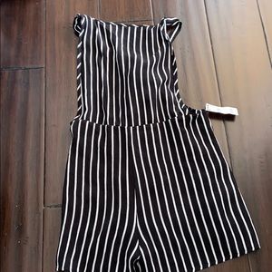 Ivy +Main Romper from Tilly’s